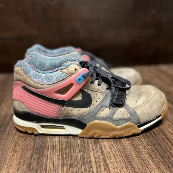 NIKE AIR TRAINER III PREMIUM SUPER BOWL 2015 Nike Air Trainer Huarache PRM QS  main image 2